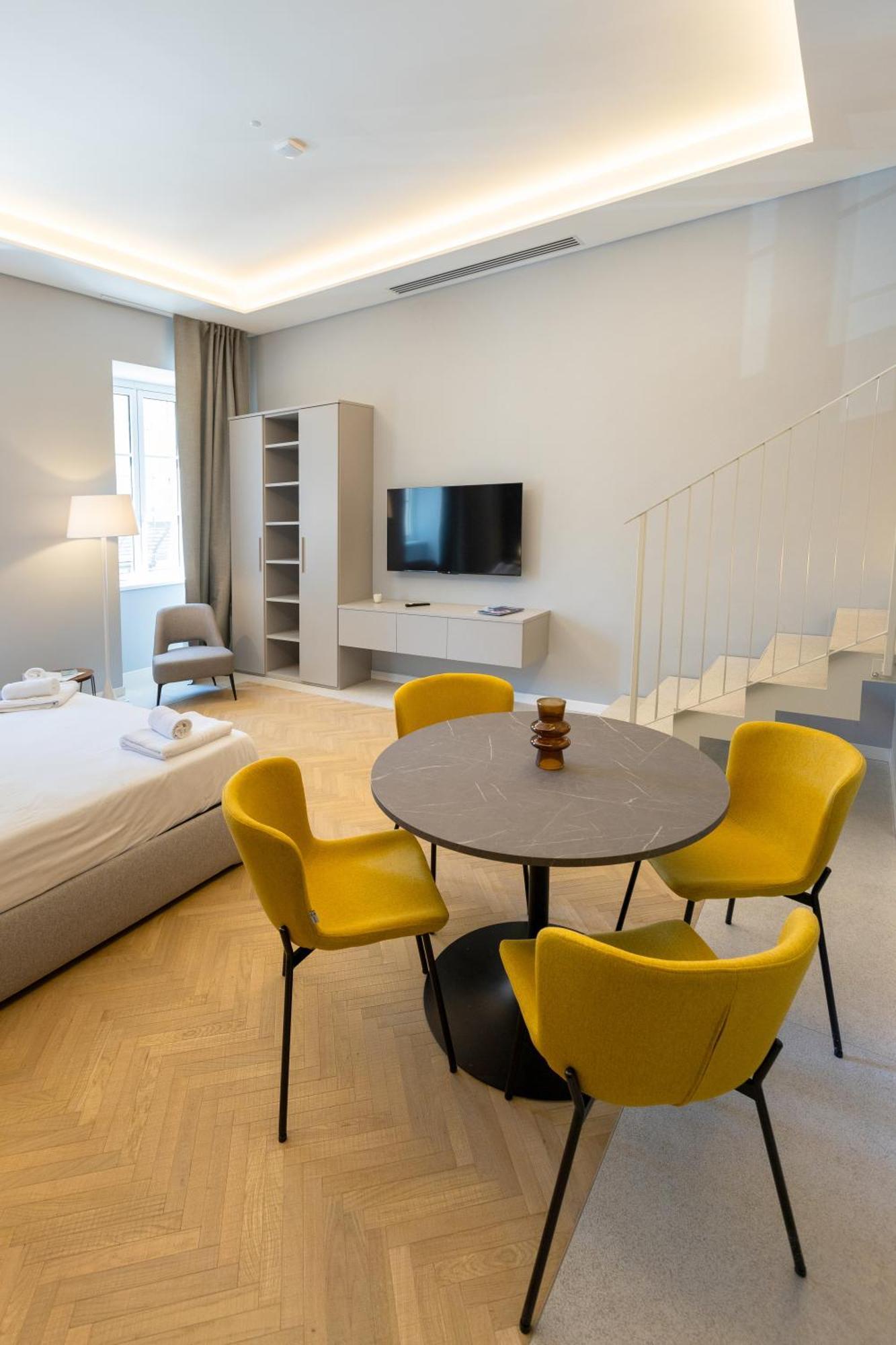 Teatro Romano Exclusive Suites Trieste Extérieur photo