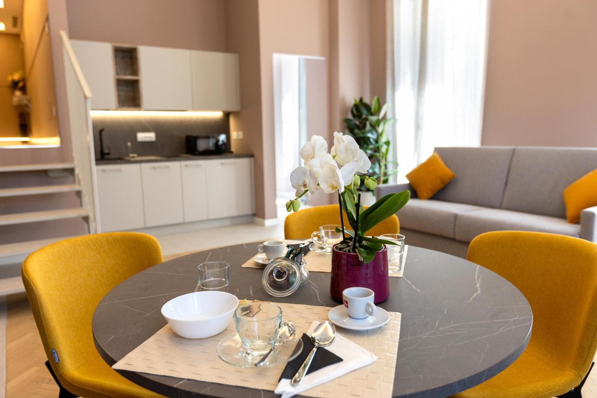 Teatro Romano Exclusive Suites Trieste Extérieur photo