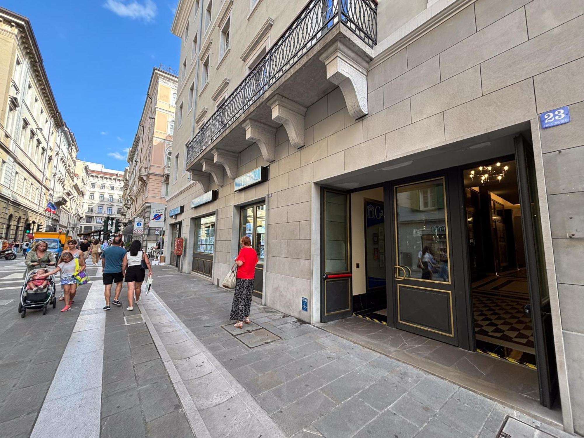 Teatro Romano Exclusive Suites Trieste Extérieur photo